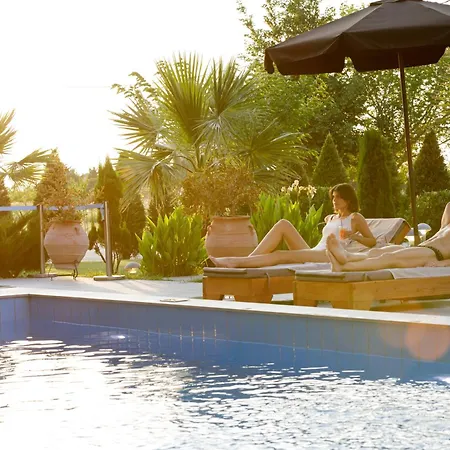 Yakinthos 3* Paralía