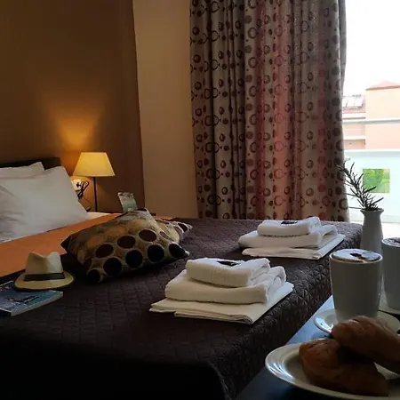Yakinthos Hotel 3*