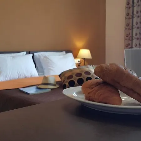 Otel Yakinthos Paralía