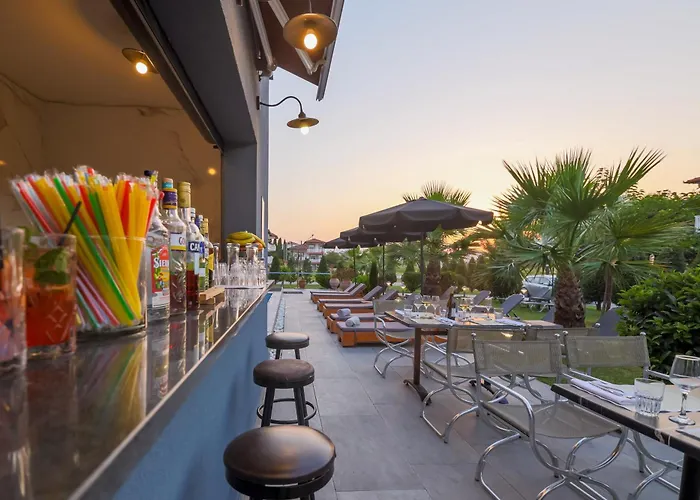 Yakinthos Hotel Paralía