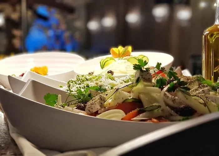 Yakinthos Отель 3*