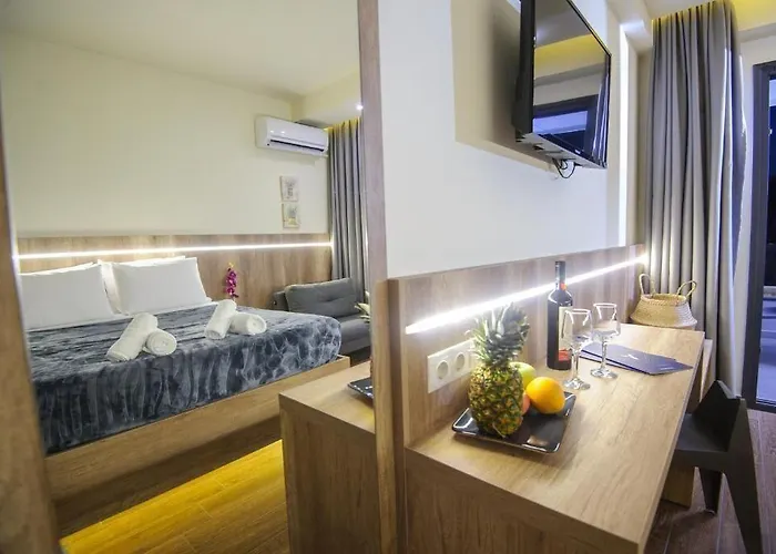 Yakinthos Hotel Paralía